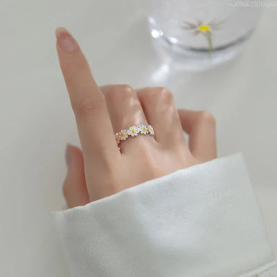 Cute Daisy Flowers Rings